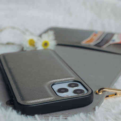 Casetastic Clutch Apple iPhone 11 Gold/Silver