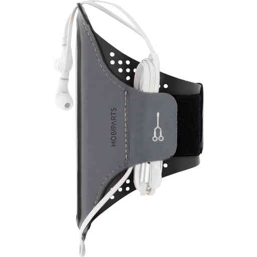Casetastic Comfort Fit Sport Armband Apple iPhone 13 Black