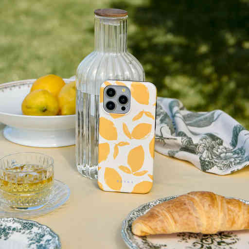 Burga Tough Case Apple iPhone 14 - Lemon Tart