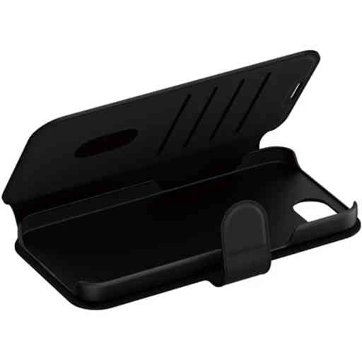 CARE by PanzerGlass Feature Case Tango Two-in-One Wallet iPhone 16e