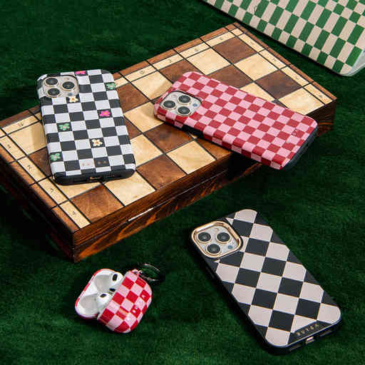 Burga Tough Case Apple iPhone 15 - Cheerleader