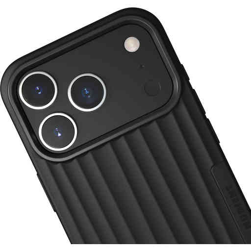 Nudient Bold MagSafe Case Apple iPhone 17 Pro Charcoal Black