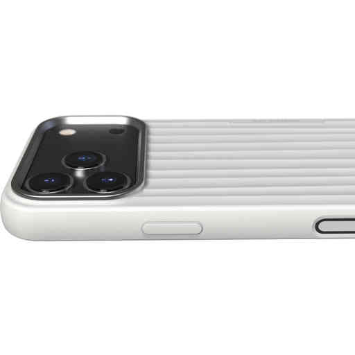 Nudient Bold MagSafe Case Apple iPhone 17 Pro Max Chalk White