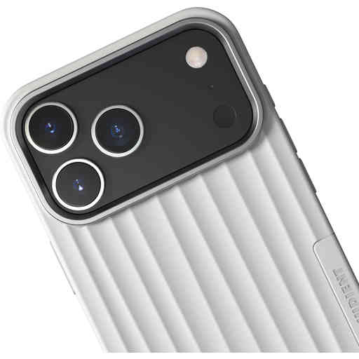 Nudient Bold MagSafe Case Apple iPhone 17 Pro Max Chalk White